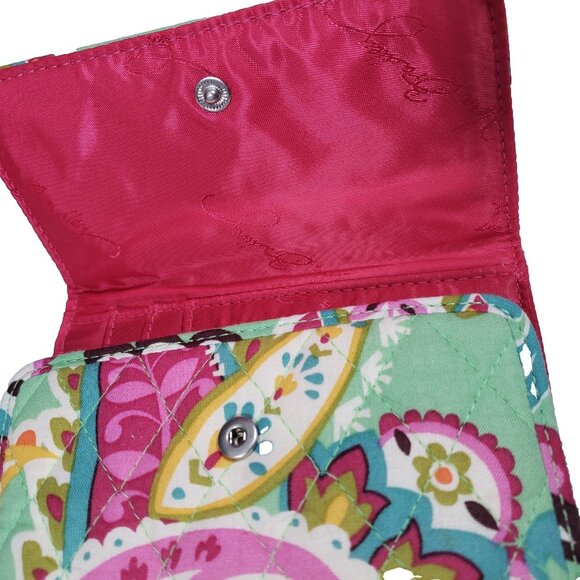 Vera Bradley Euro Tutti Frutti Lime Green Floral Paisley Euro Quilted Wallet - Picture 7 of 9